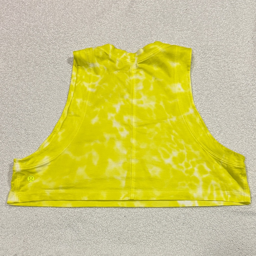 Lululemon- Yellow Tie-Dye Sleeveless muscle Crop Top size 2-4? ( no size tag ) - Picture 2 of 6